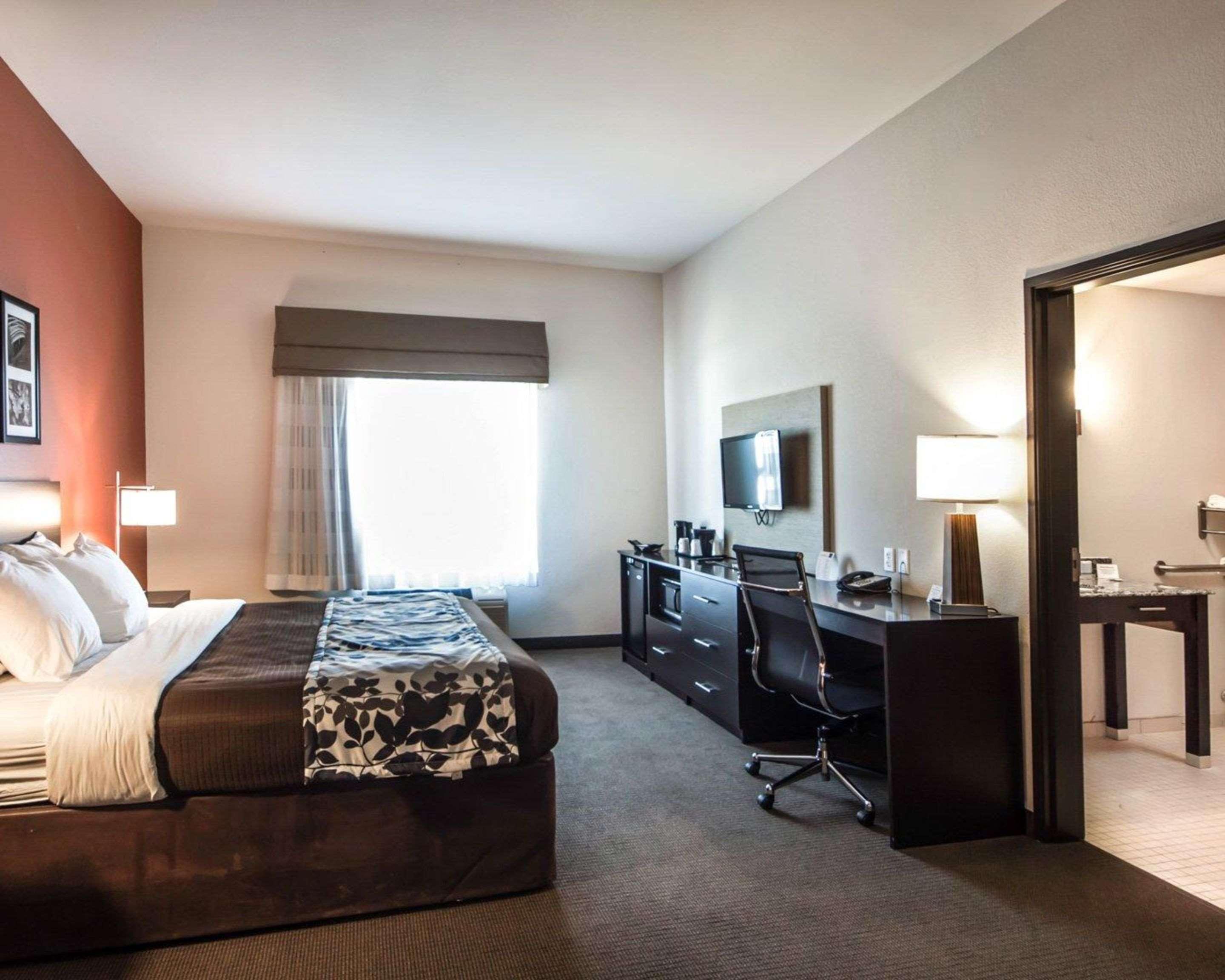 Hotel Sleep & North Hennessey