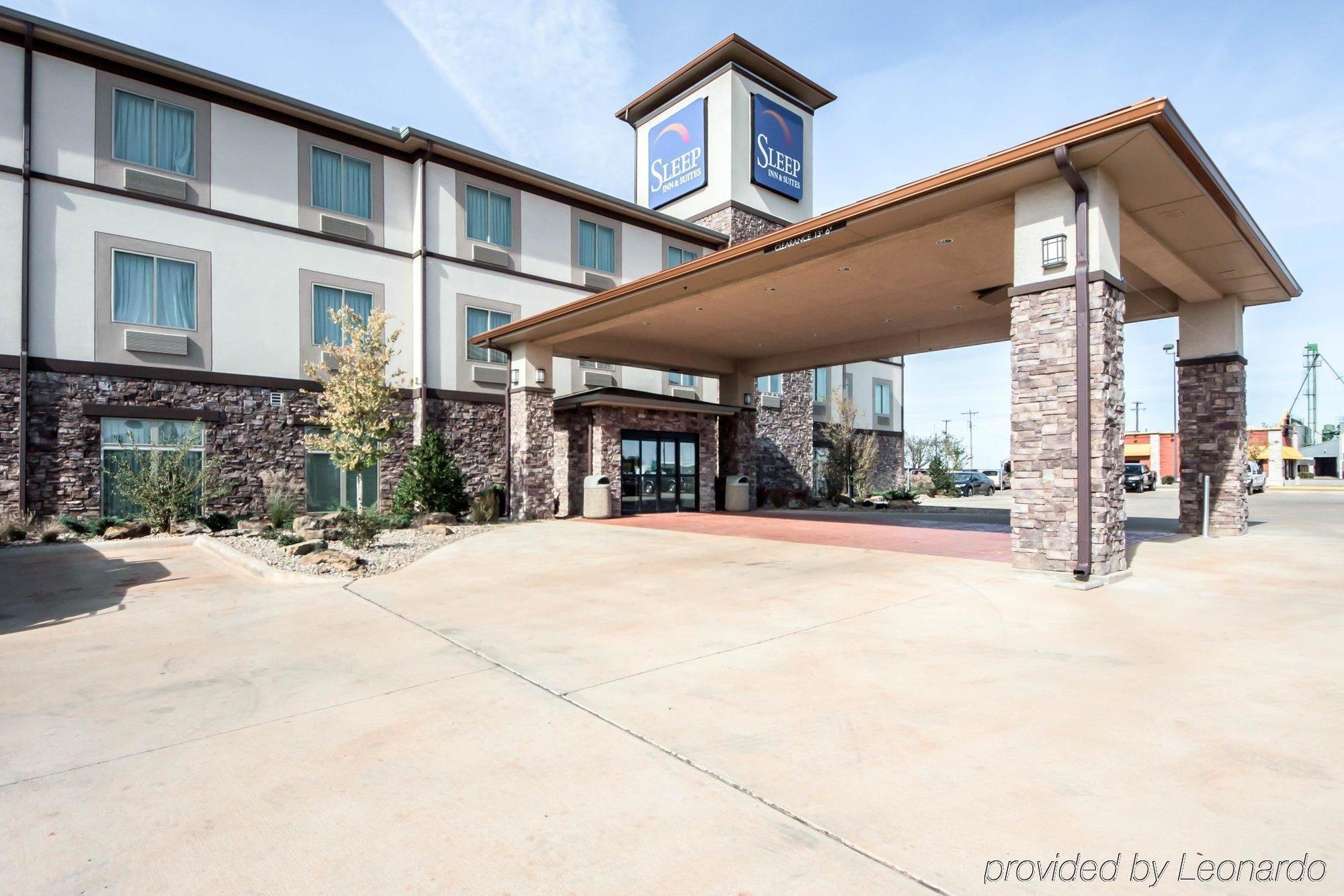 Sleep & North Hotel Hennessey